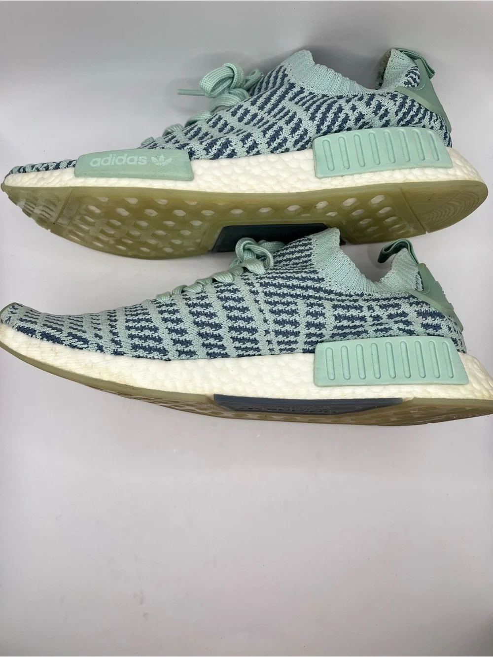 adidas Men's 10 NMD R1 Primeknit Mint Green & Blue Sneakers
